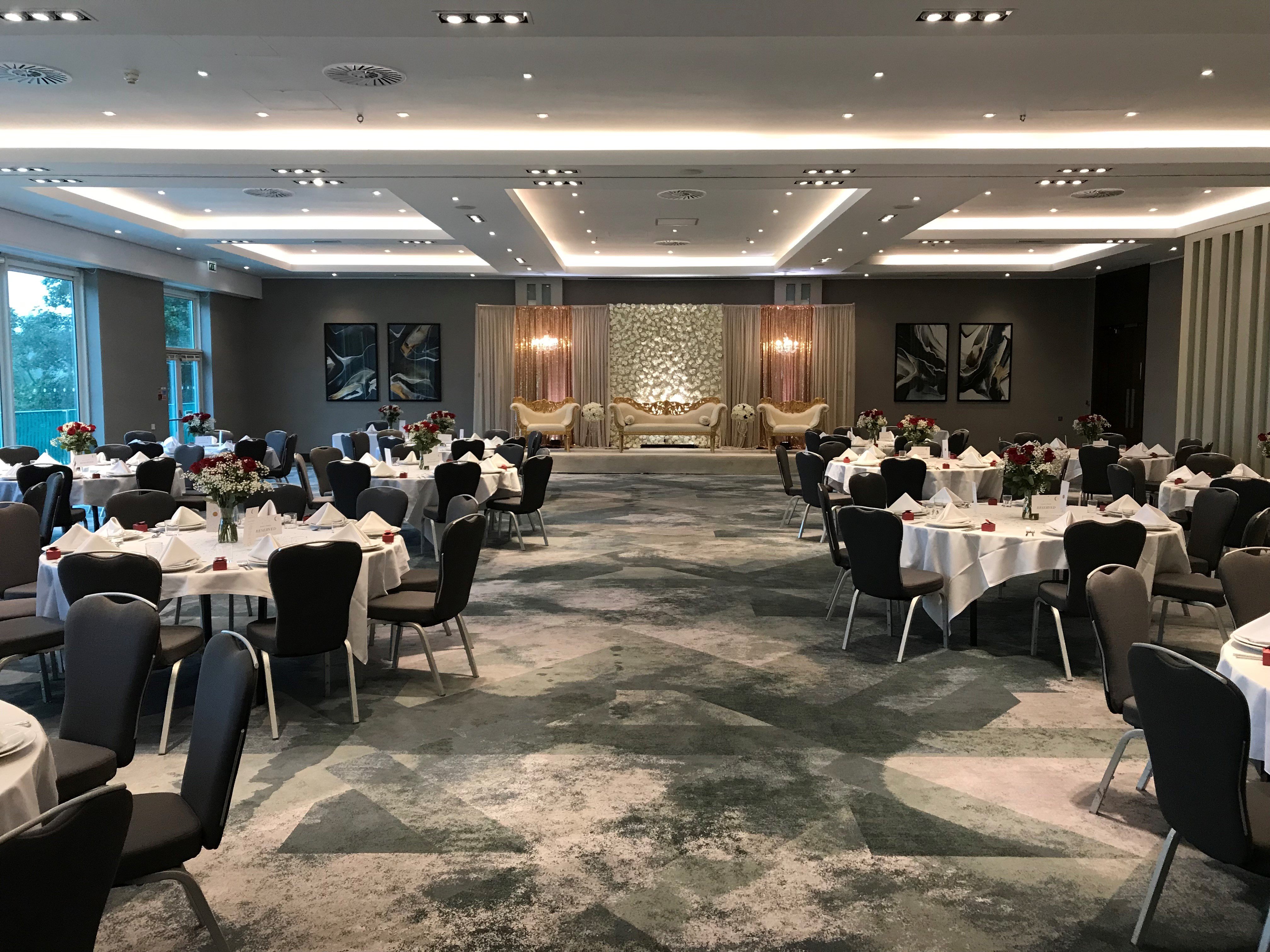Crowne Plaza Marlow 62/74