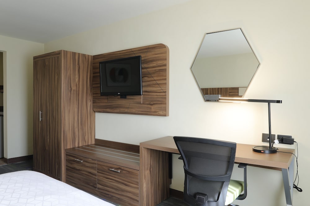 Holiday Inn Express Piedras Negras 57/72