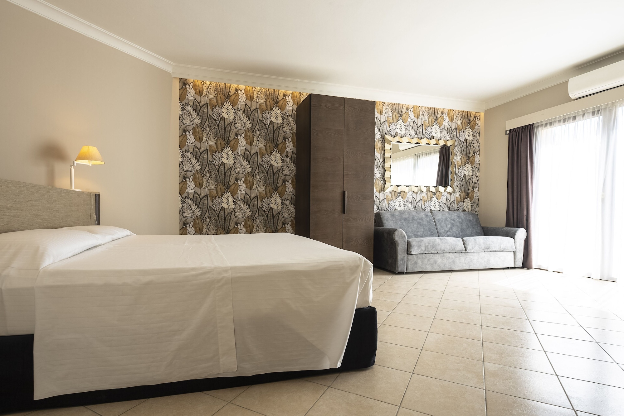 CLASSIC, DOUBLE BED
