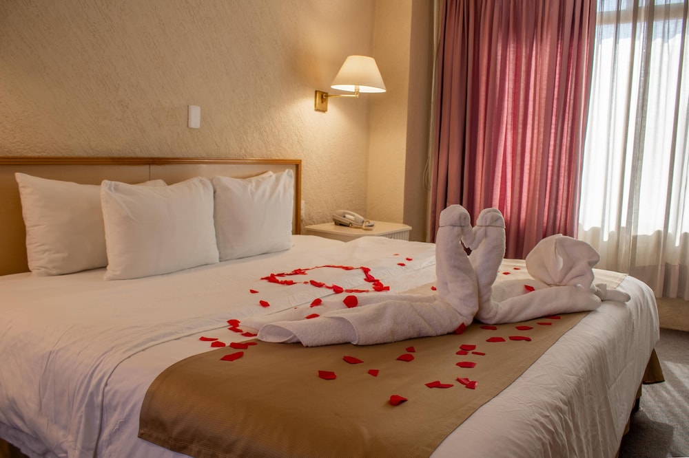 Standard, King Bed