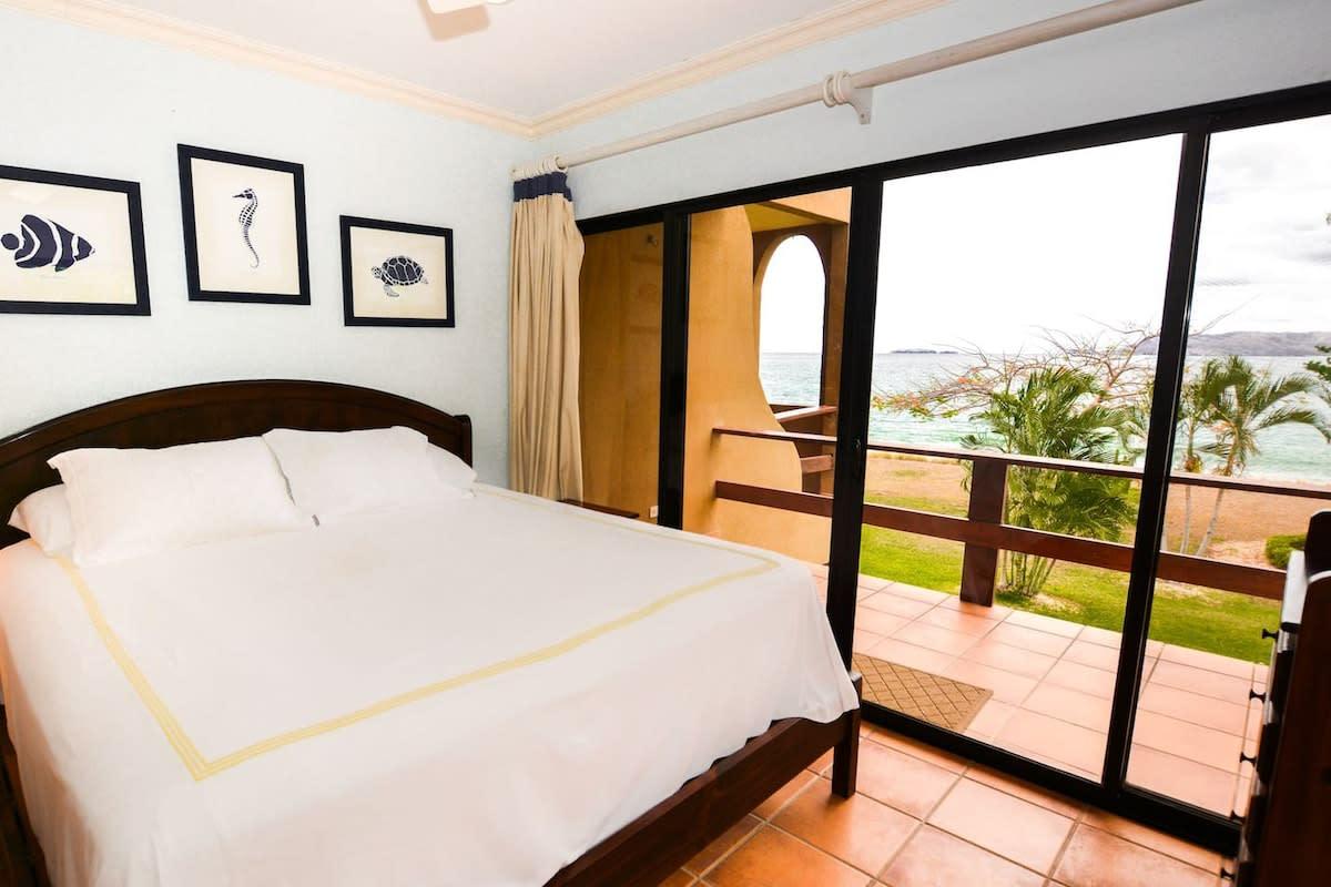 Spectacular - Spacious unit in Flamingo in front of the beach 6/34