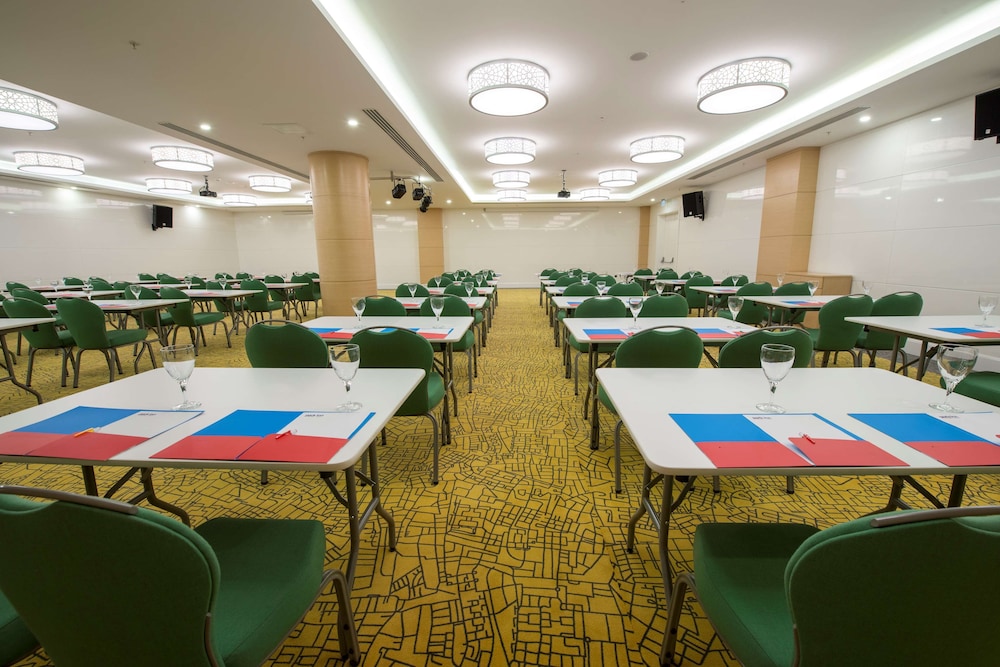 PARK INN BY RADISSON ANKARA CANKAYA 56/63