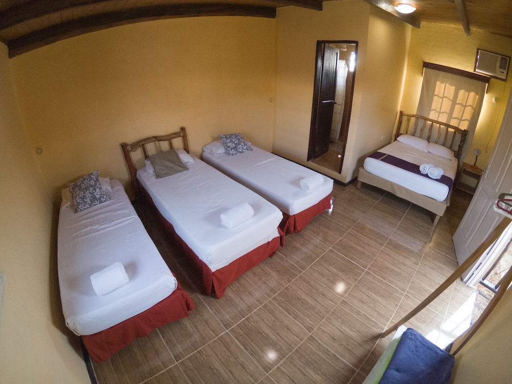 FAMILY, MULTIPLE BEDS