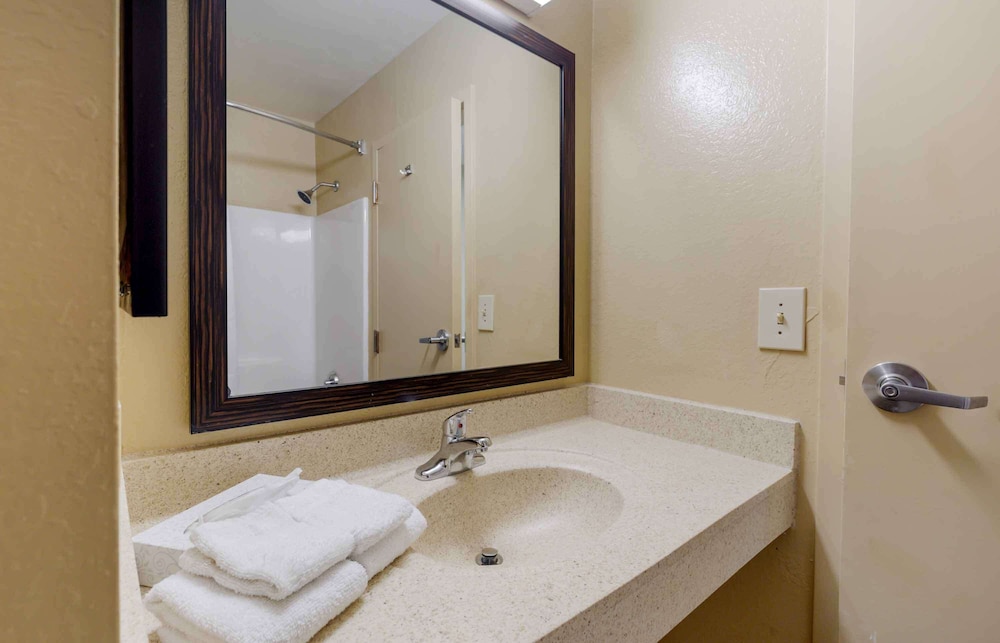 Extended Stay America - Fayetteville - Owen Dr. 30/37