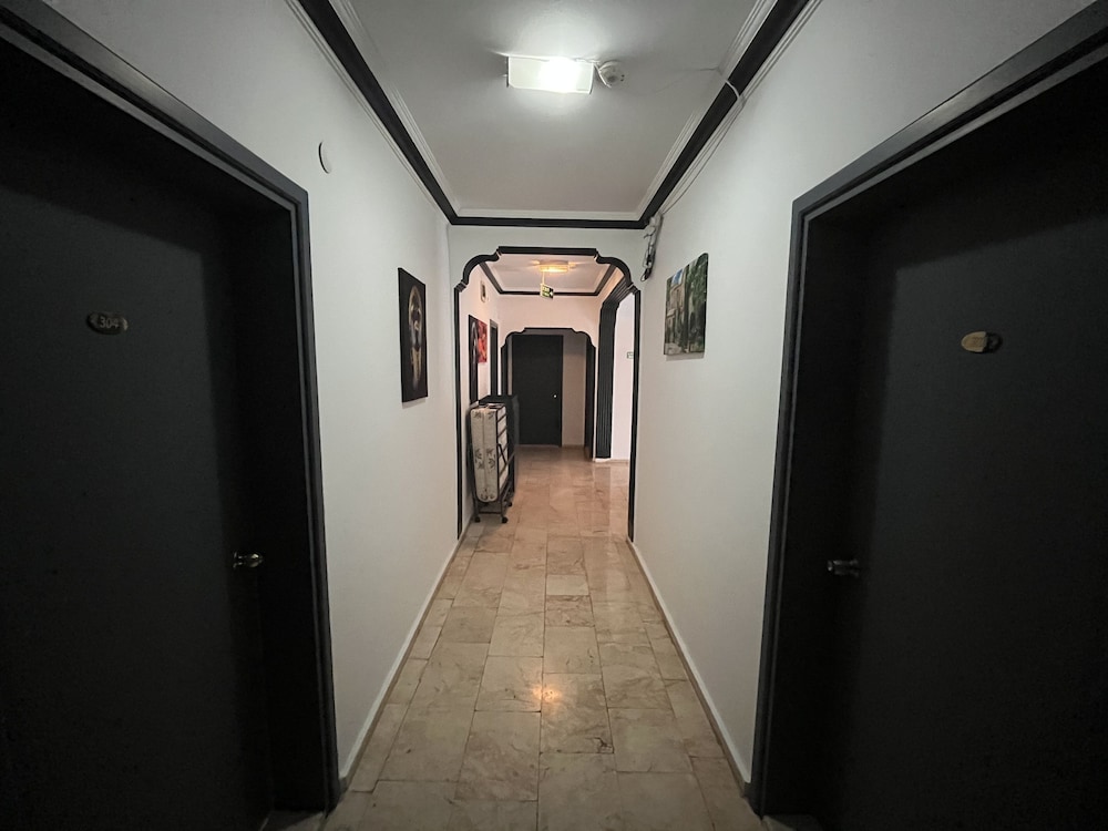 Lunay Hotel 6/33