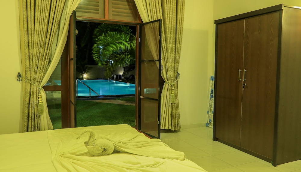 Christima Residence 18/50