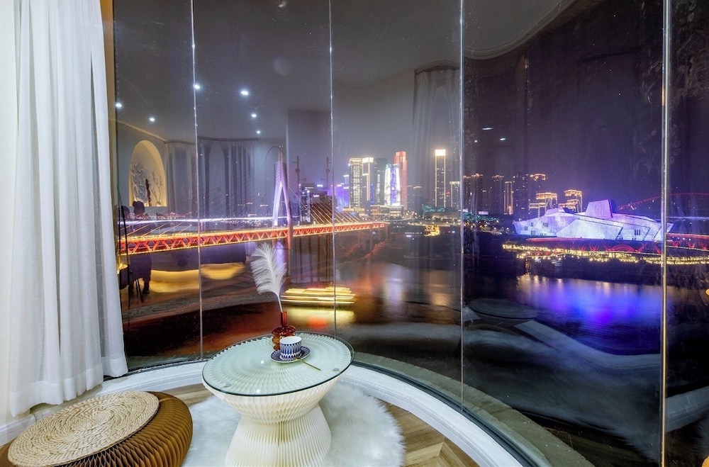 Baihong Riverview Drone Show Apartment 24/50