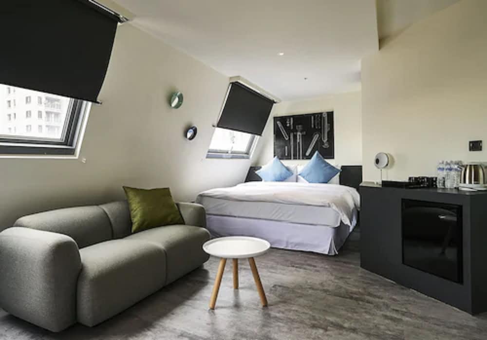 LUMI HOTEL 47/72