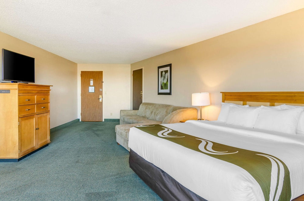 Comfort Suites Idaho Falls 9/50