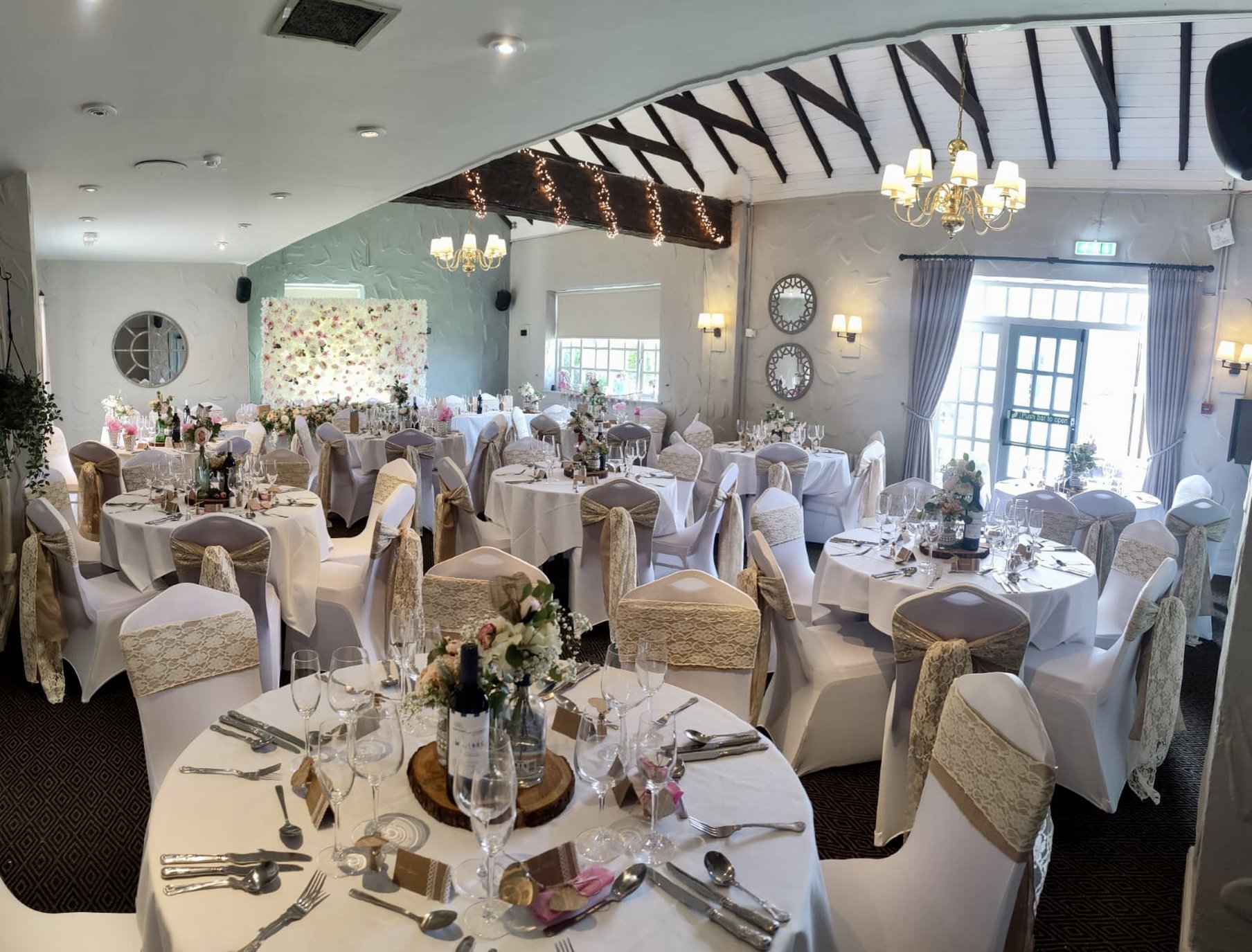Ravensworth Arms Hotel 26/39