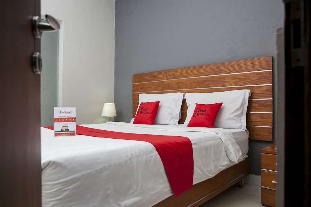Reddoorz Plus Near Asia Afrika 3 27/54