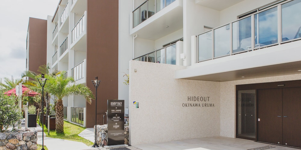 Hideout Okinawa Uruma 52/67