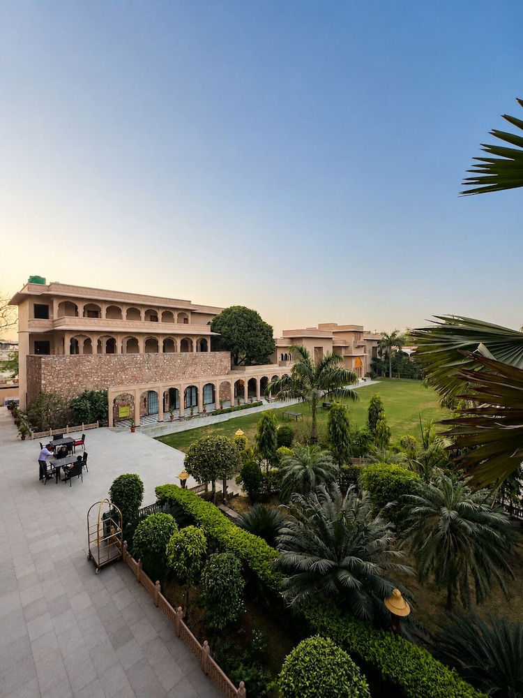 Regenta Resort Vanya Mahal 37/49