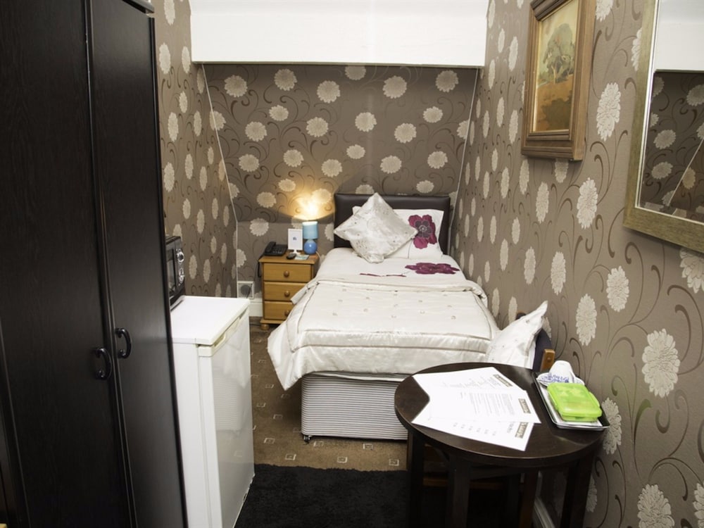 Ashfield Hotel 23/55