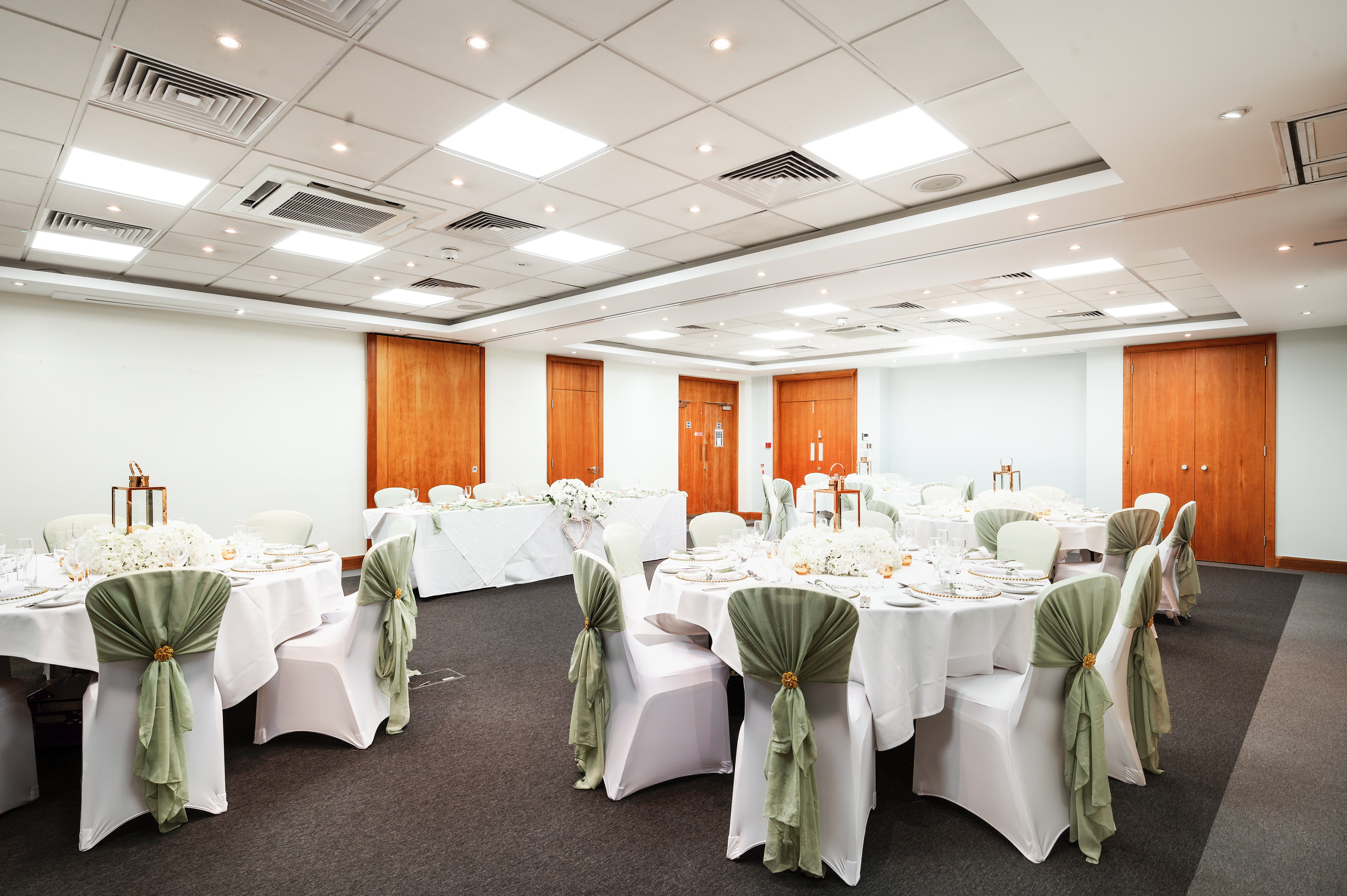 Holiday Inn Rochester Chatham an IHG Hotel 73/79