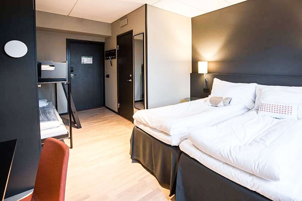 Room, 4 Beds, Separate Building