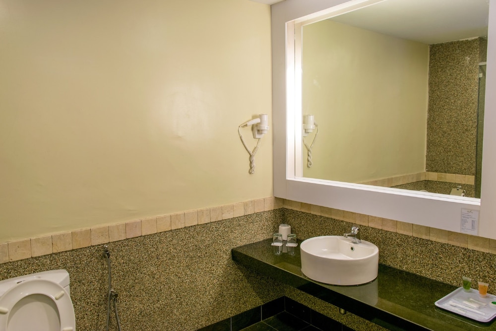 Mh Hotel Ipoh 48/50