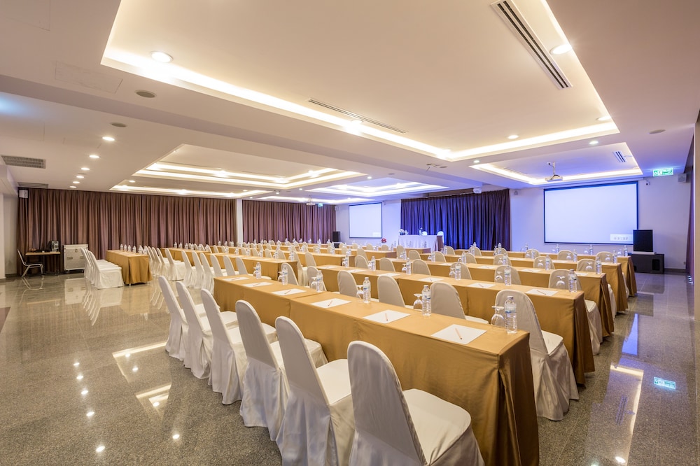 Riche Hua Hin 38/50