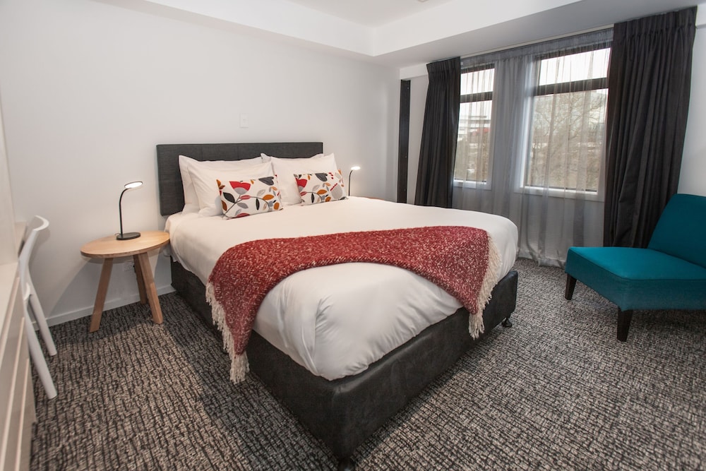 Hotel Give 22/79
