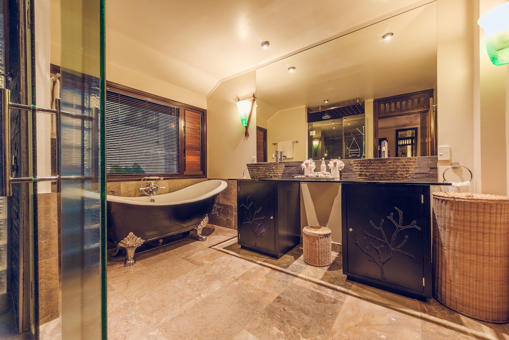 Crown Beach Resort and Spa - Adults Only 10/69