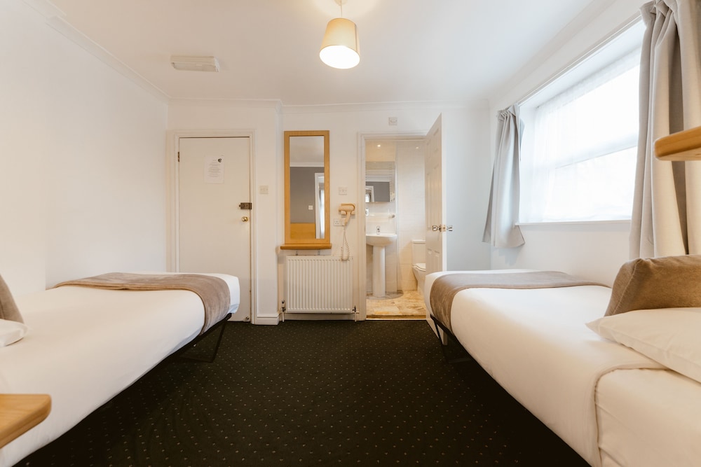 Star Hotel Bed &amp; Breakfast 24/46