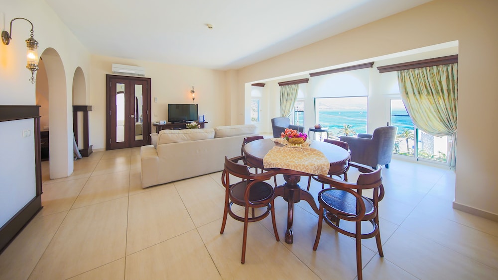 Salmakis Resort and Spa 56/72