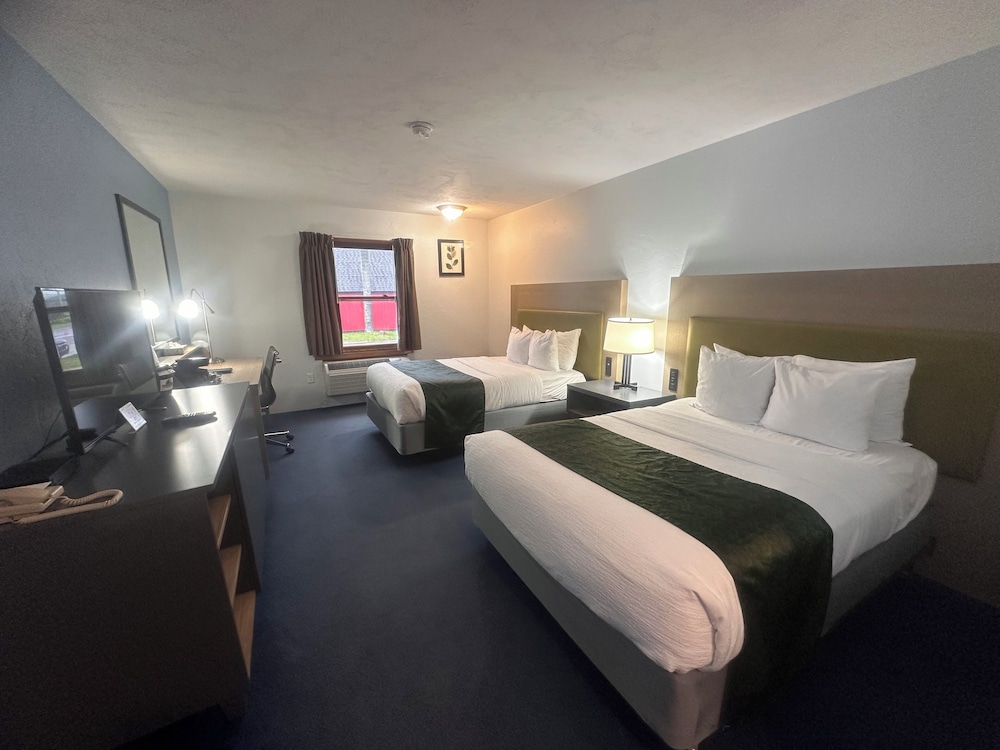 Pictured Rocks Inn & Suites 15/70