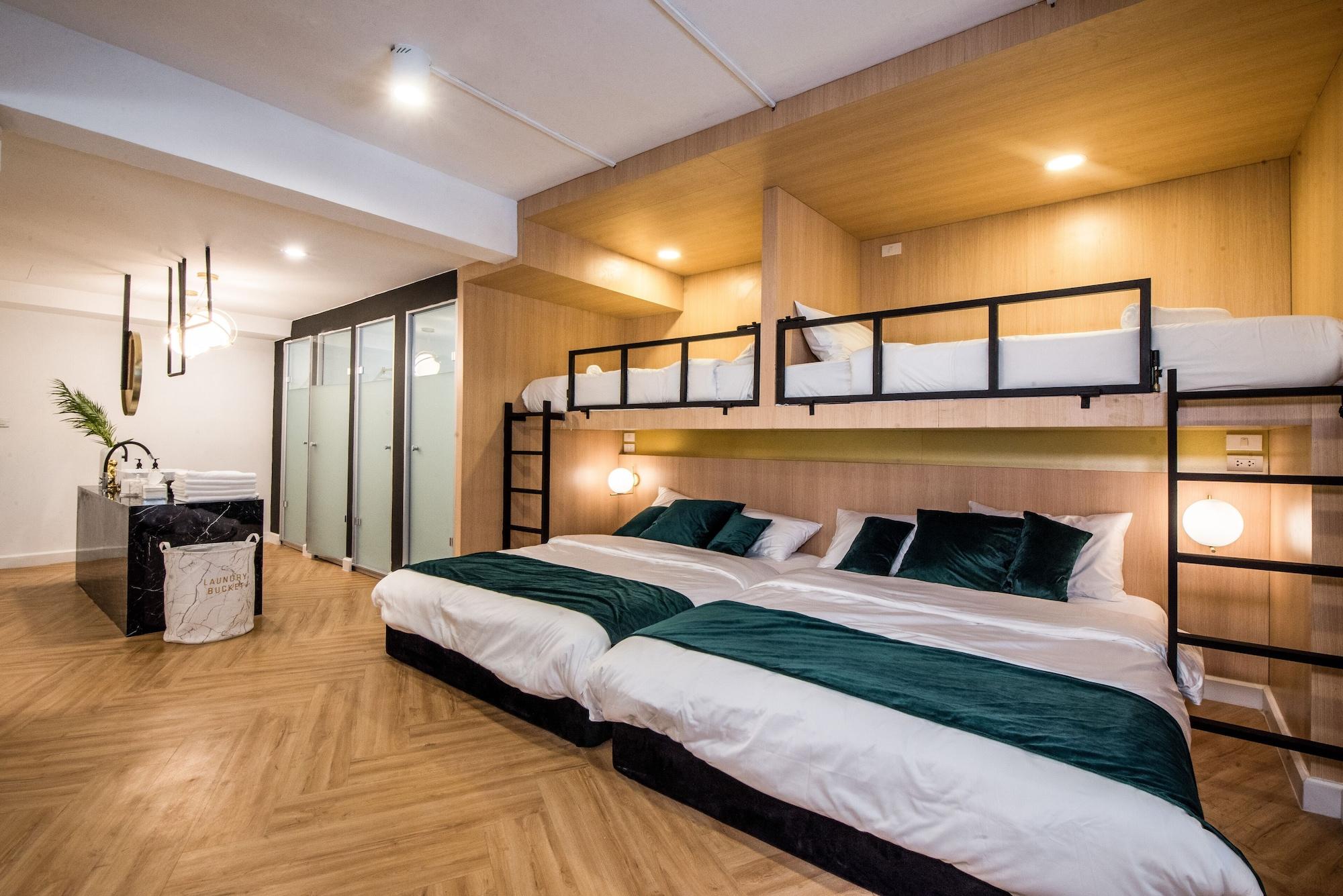 Family, Multiple Beds, Kitchenette