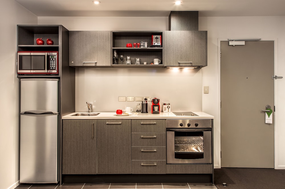 Barclay Suites 51/61