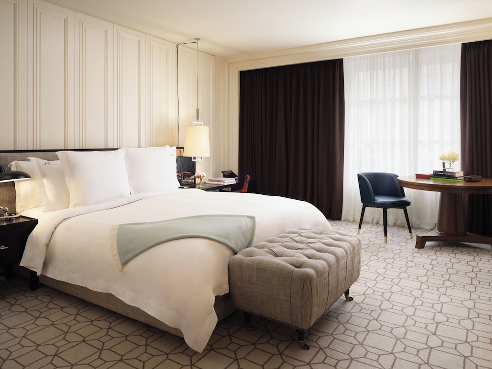 LINCOLN, SIGNATURE, SUITE
