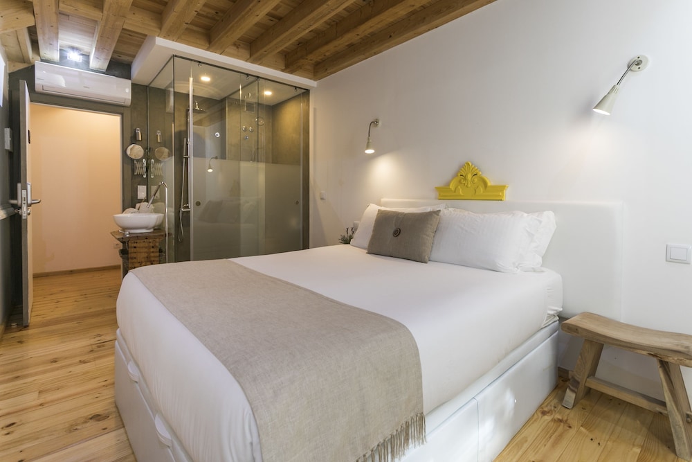 262 BOUTIQUE HOTEL 24/74