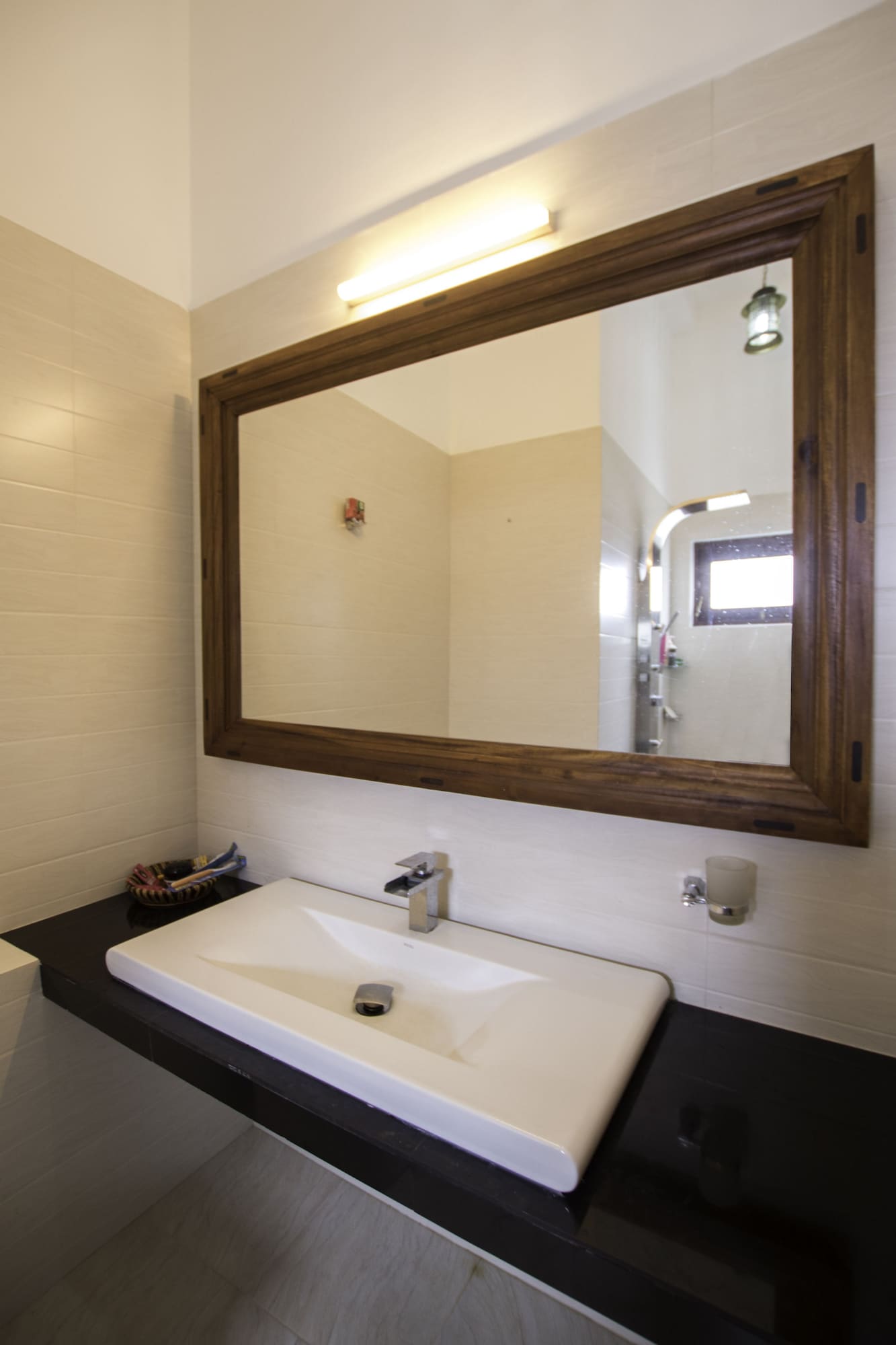 DELUXE, SUITE, PARTIAL SEA VIEW