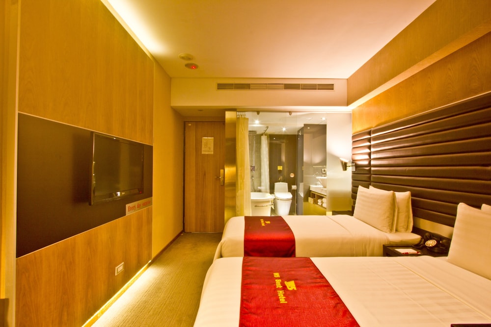 W5 Best Hotel 33/54