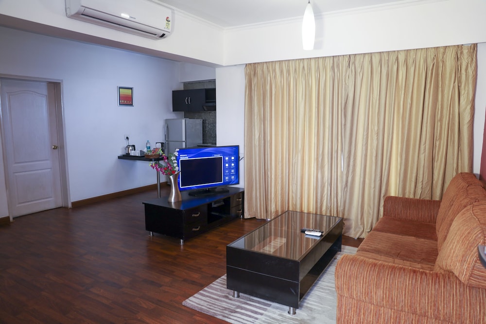 Royal Orchid Golden Suites Pune 29/52