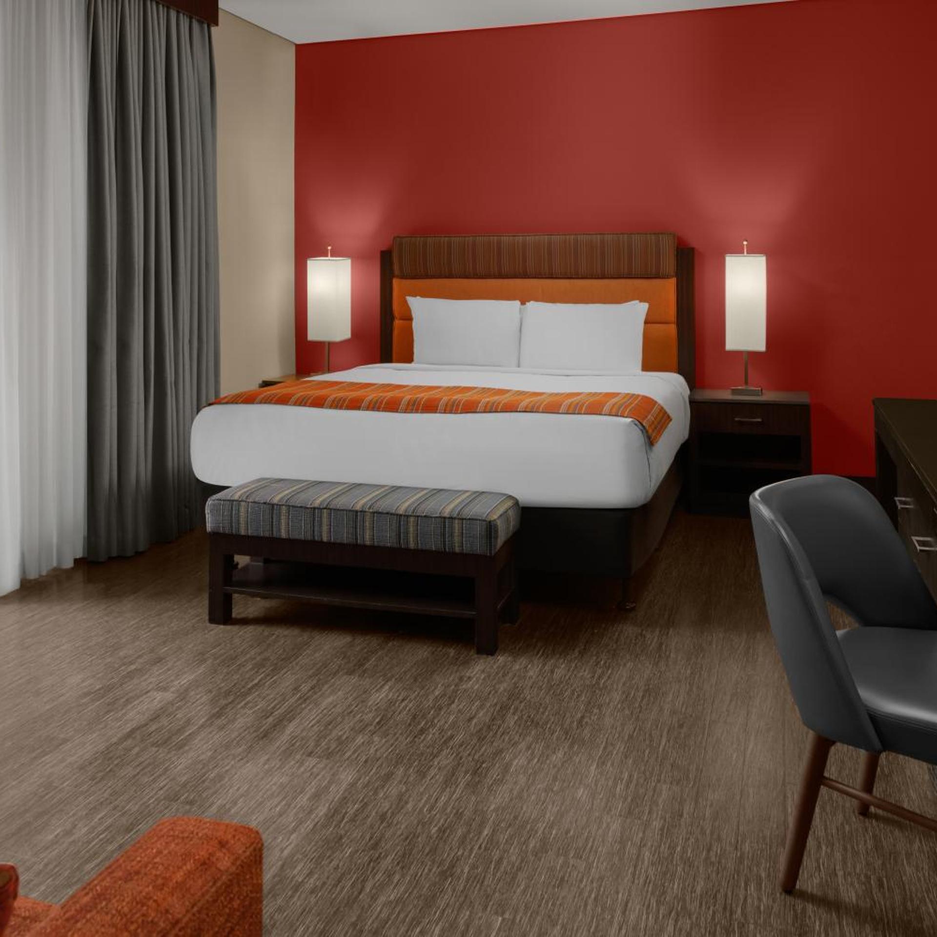 جناح بسرير كينج بشرفة، Sirtaj Hotel 4/10