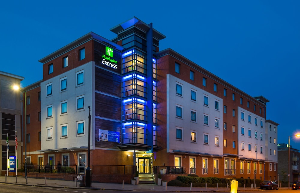 Holiday Inn Express Stevenage 1/66