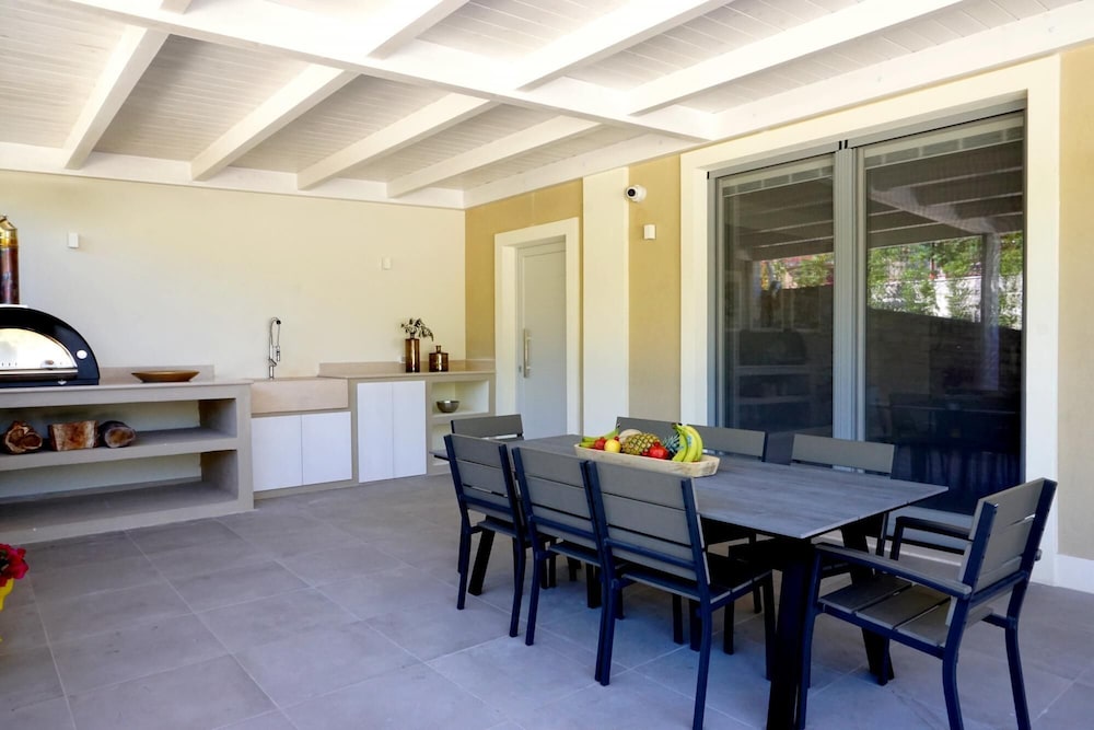 Villa Nucci 28/48