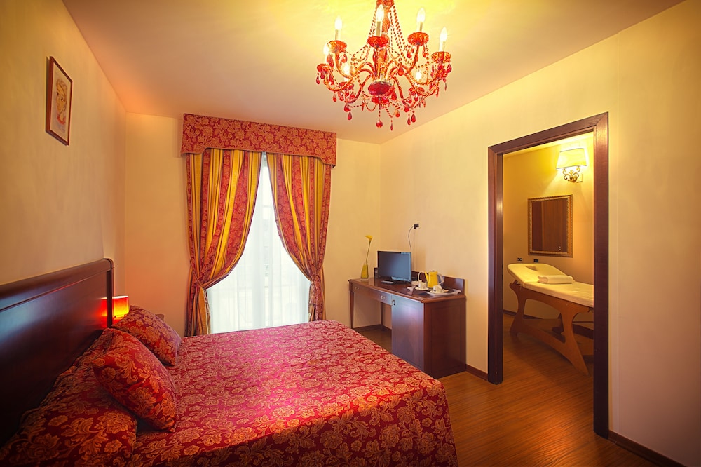 Hotel Vedute 12/26