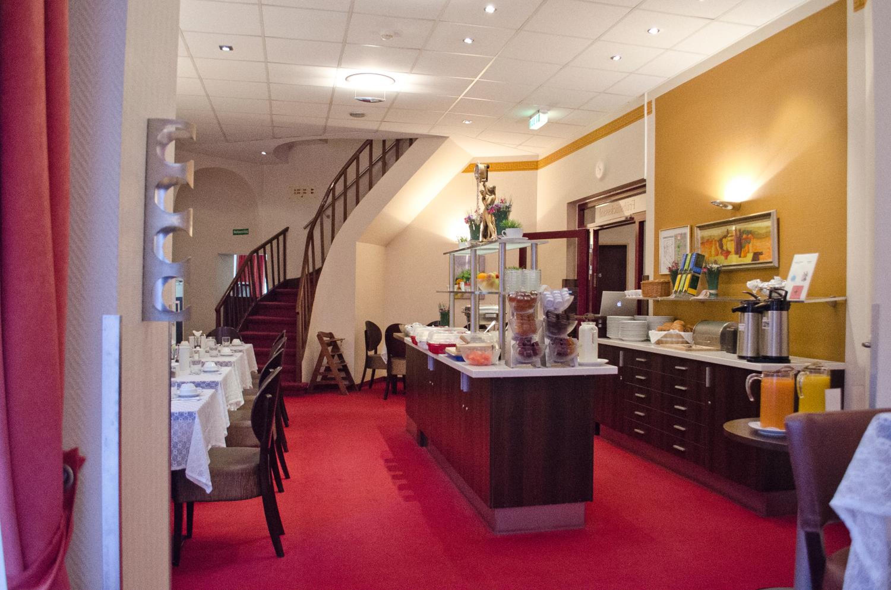 Hotel Polo Am Zob 28/54
