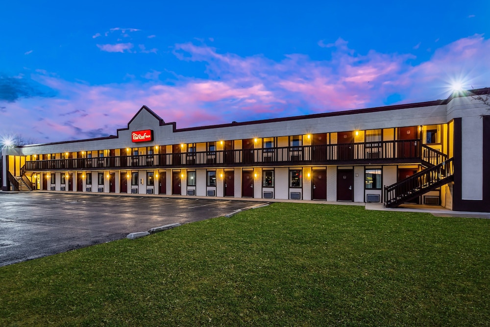 Red Roof Inn Scottsburg 2/27