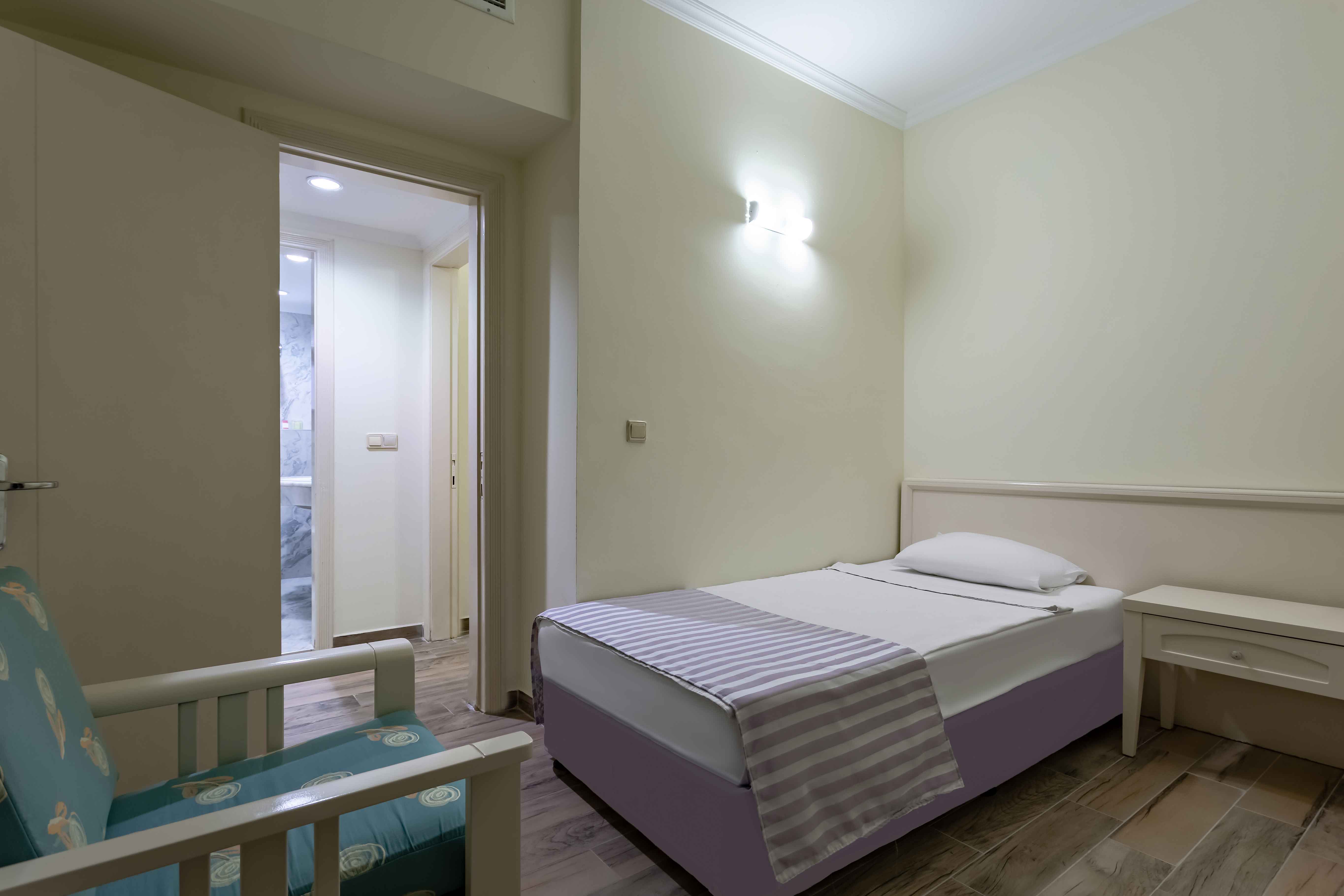جناح كلوب جونيور سوبيريور، Asteria Family Resort Side 2/3