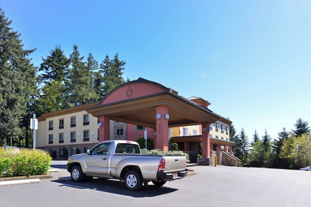 Holiday Inn Express Portland South - Lake Oswego 75/79