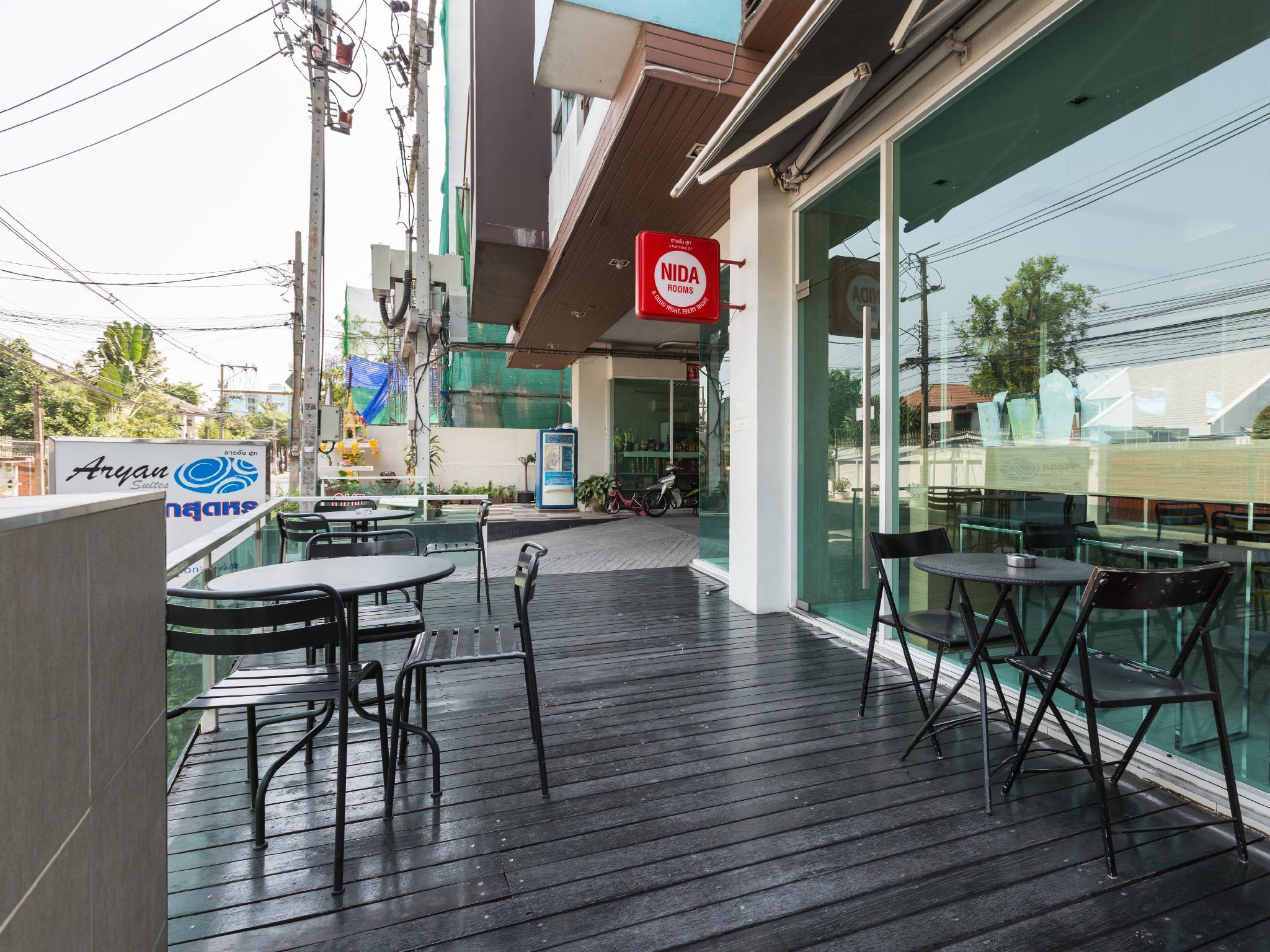Aryan Suites Hotel 44/53