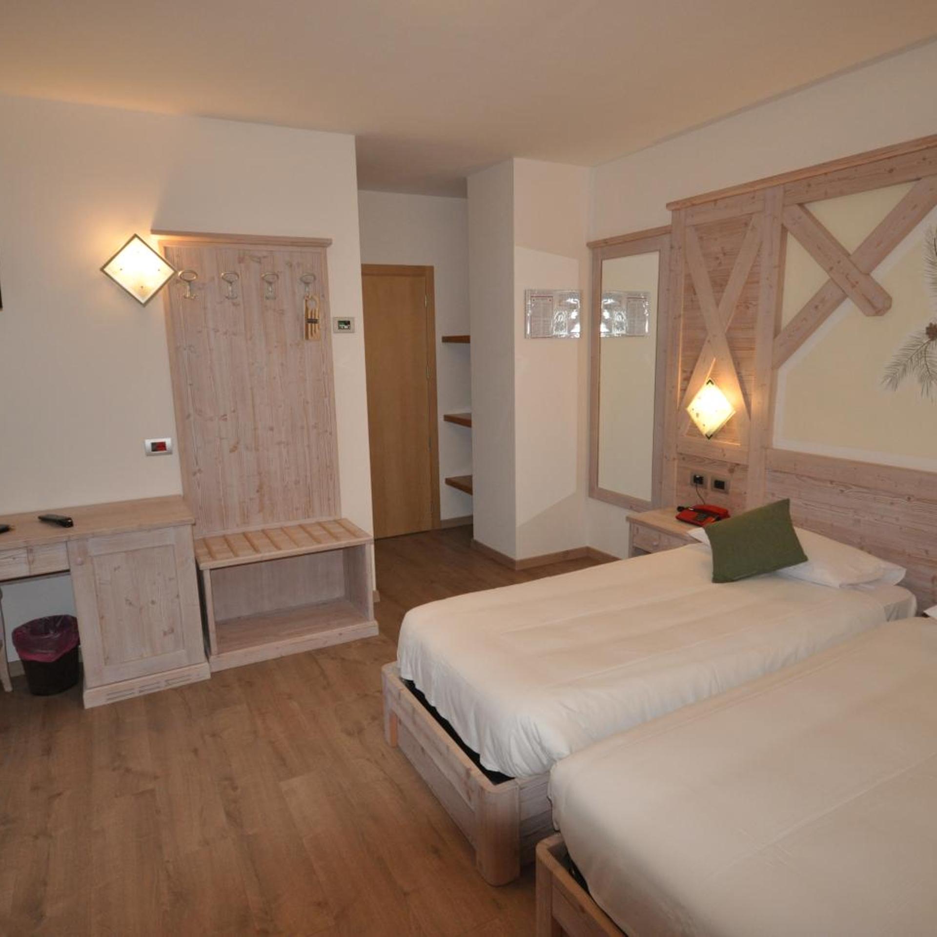 HOTEL SELECT 12/59