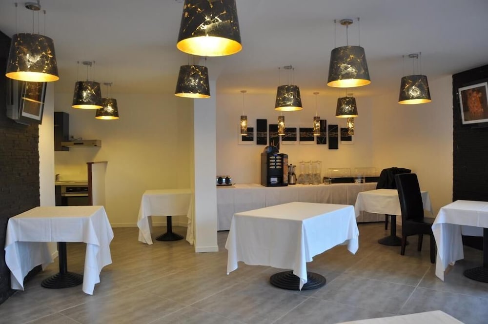 INTERHOTEL HOTEL DES ARTS 46/67