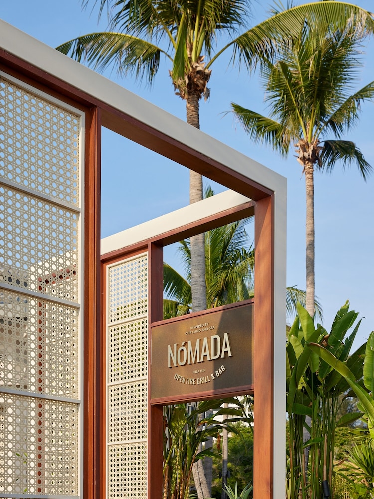 Dusit Thani Hua Hin 6/94