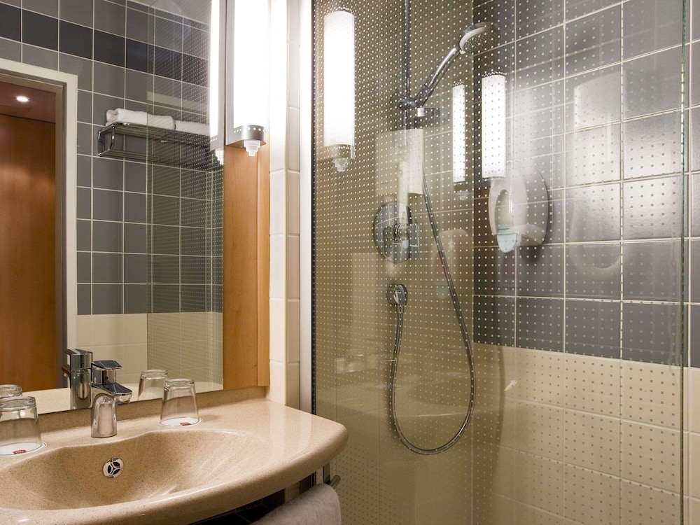 ibis Styles Budapest Heroes Square 13/65