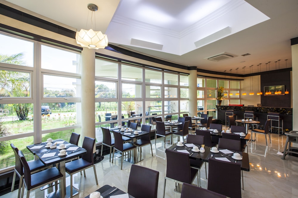 Hotel Intercity Vinhedo 49/66