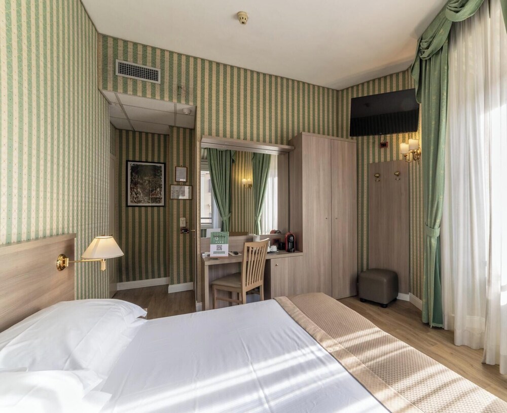 HOTIDAY Room Collection - Roma Porta Pia 9/50