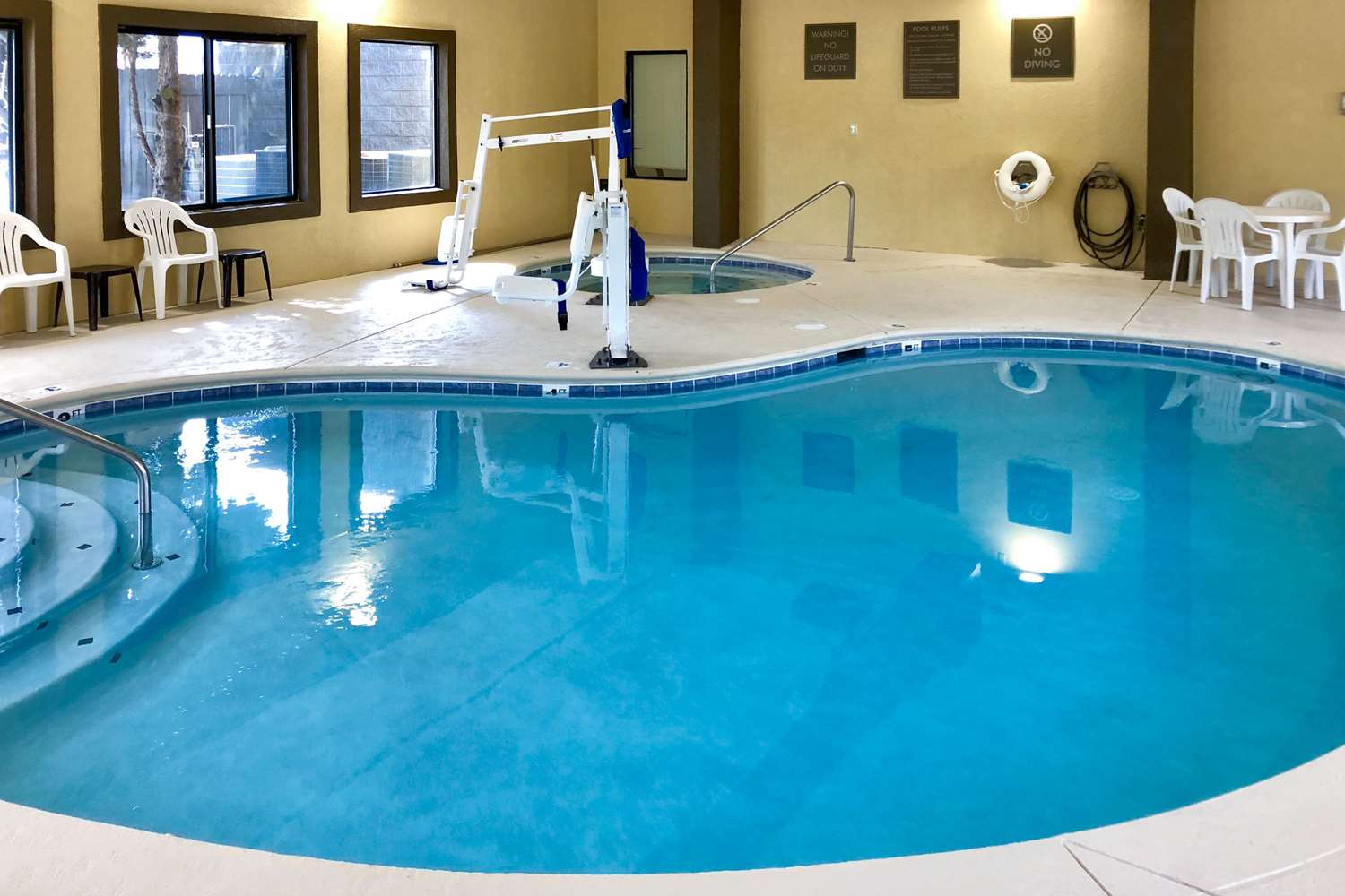 Vista Suites Pigeon Forge TN 20/30